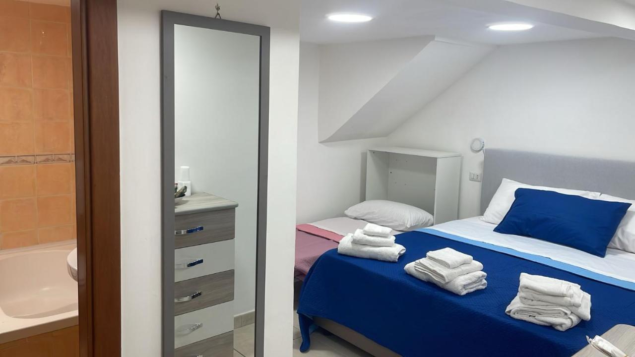Appartamento Donna Carme' Napoli Esterno foto